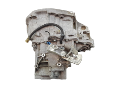 Скоростна кутия 7711135781 ND0008 1.9 DCI Renault Megane 2