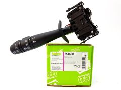 Превключвател за светлина Master III Movano NV400 2556000Q0K valeo