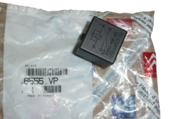 Реле Нов оригинал Citroen Peugeot 40 A 6555VP