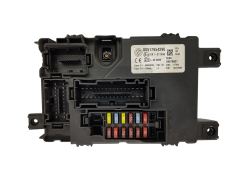 Кутия с предпазители Fiat 00517954290 28079637 Delphi 19719