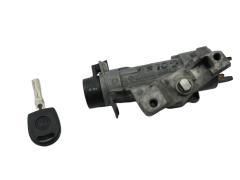 Превключвател за запалване VW Golf 4 Passat 4B0905851C 4B0905849 1383