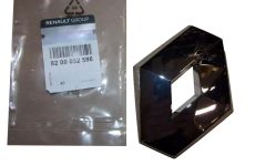 Емблема Нов оригинал 8200052586 Renault