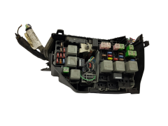Кутия с предпазители Ford 6G9T-14A067-AB
