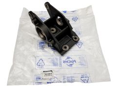 Опора за полуваляк Оригинал Master II Movano Interstar 2.5 dCi 8200684227