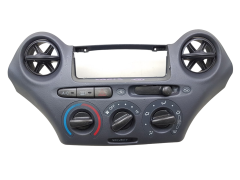 Арматурно табло A/C Toyota Yaris 758277 758268-701B