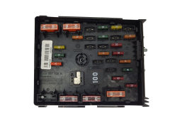 Кутия с предпазители 3C0937125A 6359-5743 VW SEAT Audi 19022