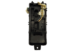 Кутия с предпазители Mitsubishi MR318828 20245