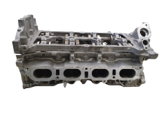 Глава на двигателя 11040BV80A 1.6 TCE Renault Nissan