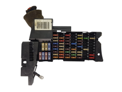 Кутия с предпазители Mercedes 1695451740 19183