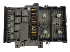 Кутия с предпазители Chrysler Dodge P4707592