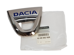 Емблема Преден край Dacia Logan Sandero 628908295R Нов оригинал
