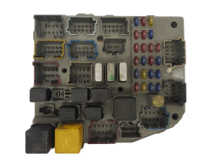 Кутия с предпазители Jeep 56042002L