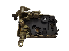 Заключване на врати Вдясно Преден край 9136F5 Citroen ZX Rockwell 3D