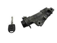 Превключвател за запалване VW Passat B5 4B0905851A 4B0905849 1385