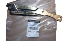 Панти на капака на двигателя Ляво Нов оригинал 654013159R Dacia