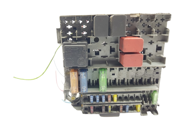 Кутия с предпазители Fiat 46841646 20141 main product photo