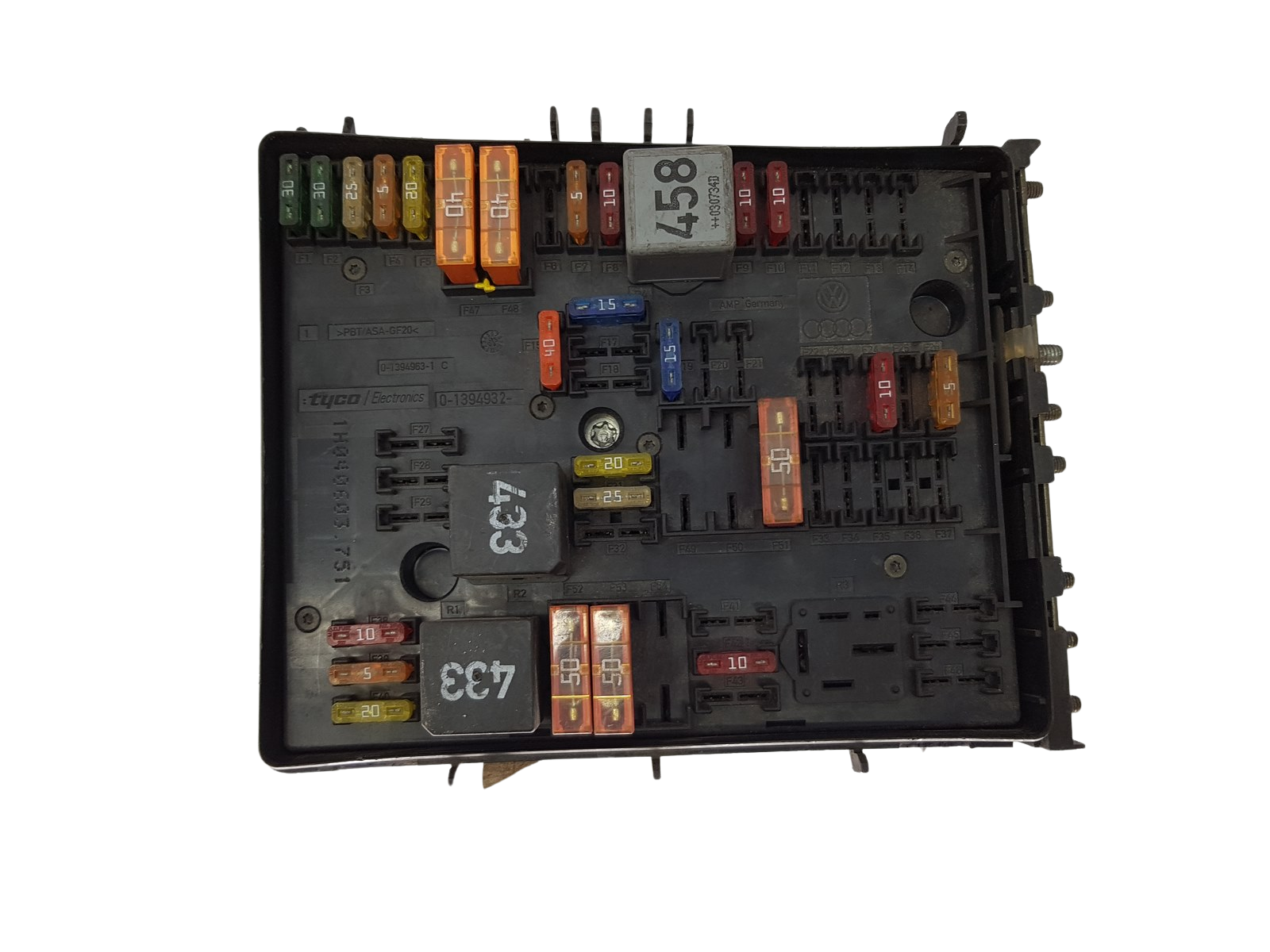 Кутия с предпазители VW Audi 1K0937124H 0-1534502-1 20816 main product photo